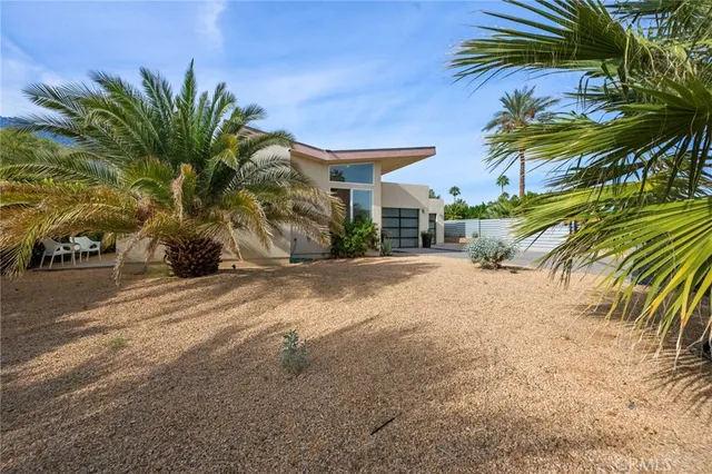 $1,499,000 | 2461 North Junipero Avenue, Palm Springs, CA 92262