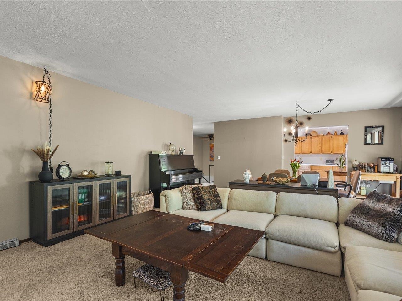 5121 Brookview Road Rockford, IL 61107 - Photo 19 of 49