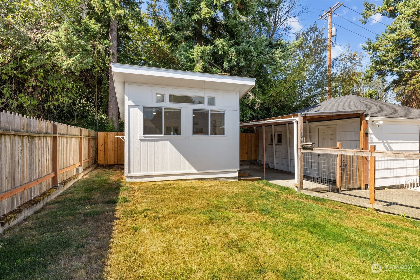 7911 18th Avenue Southwest Seattle, WA 98106 - Photo 25 of 32 a view of a house with a outdoor space