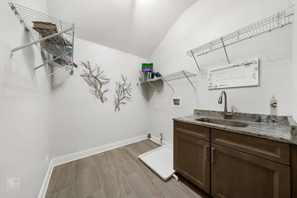 $565,900 | 11174 Tuscany Lane, Lemont, IL 60439