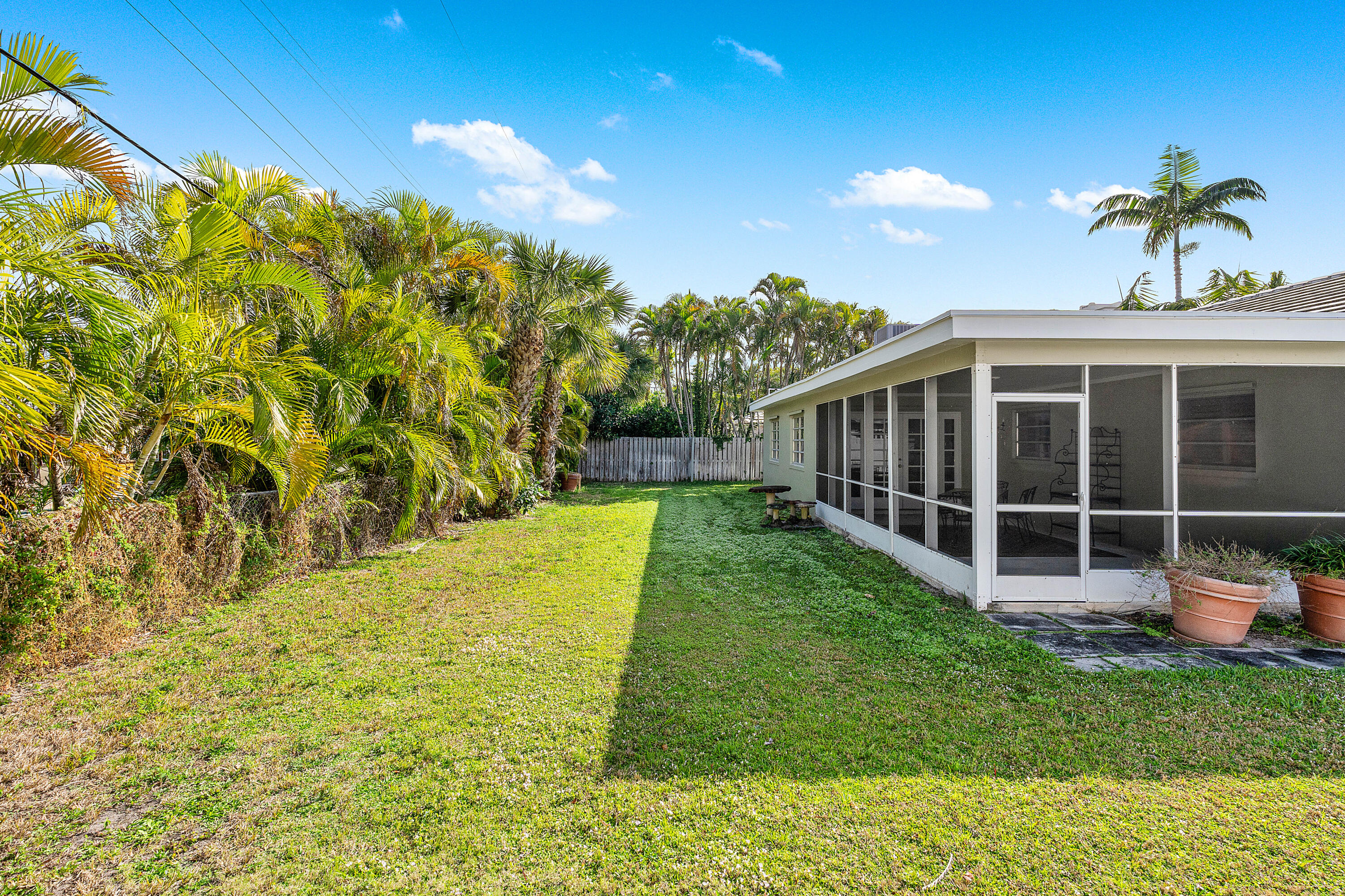 1210 Dolphin Road Singer Island, FL 33404 - Photo 32 of 41 029-1210DolphinRoad-SingerIsland-FL-3340