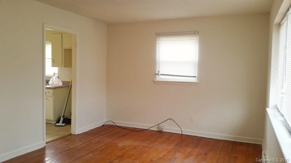 4528 Hidden Valley Road Charlotte, NC 28213 - Photo 3 of 11 Gallery Image 3
