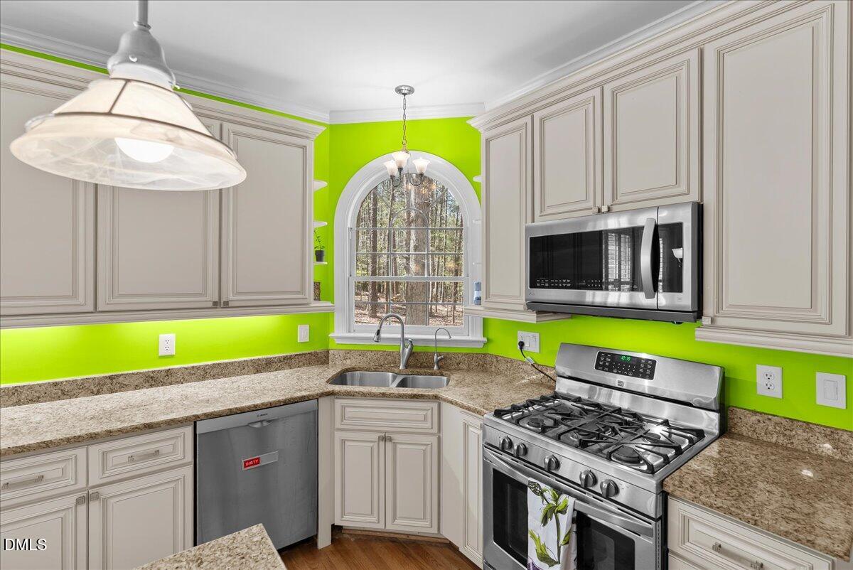 2509 Barton Ridge Court Raleigh, NC 27613 - Photo 26 of 67 40-DSC03510