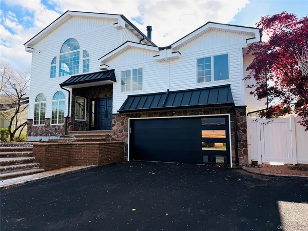 $1,939,000 | 65 Mellow Lane, Jericho, NY 11753