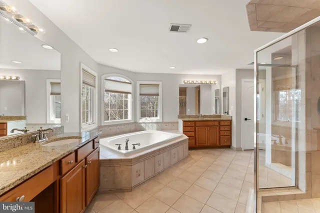 $1,650,000 | 25729 Summerbank Court, Chantilly, VA 20152