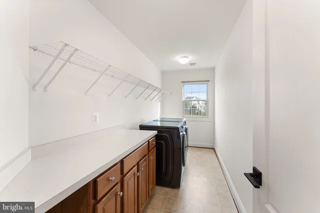 $1,650,000 | 25729 Summerbank Court, Chantilly, VA 20152