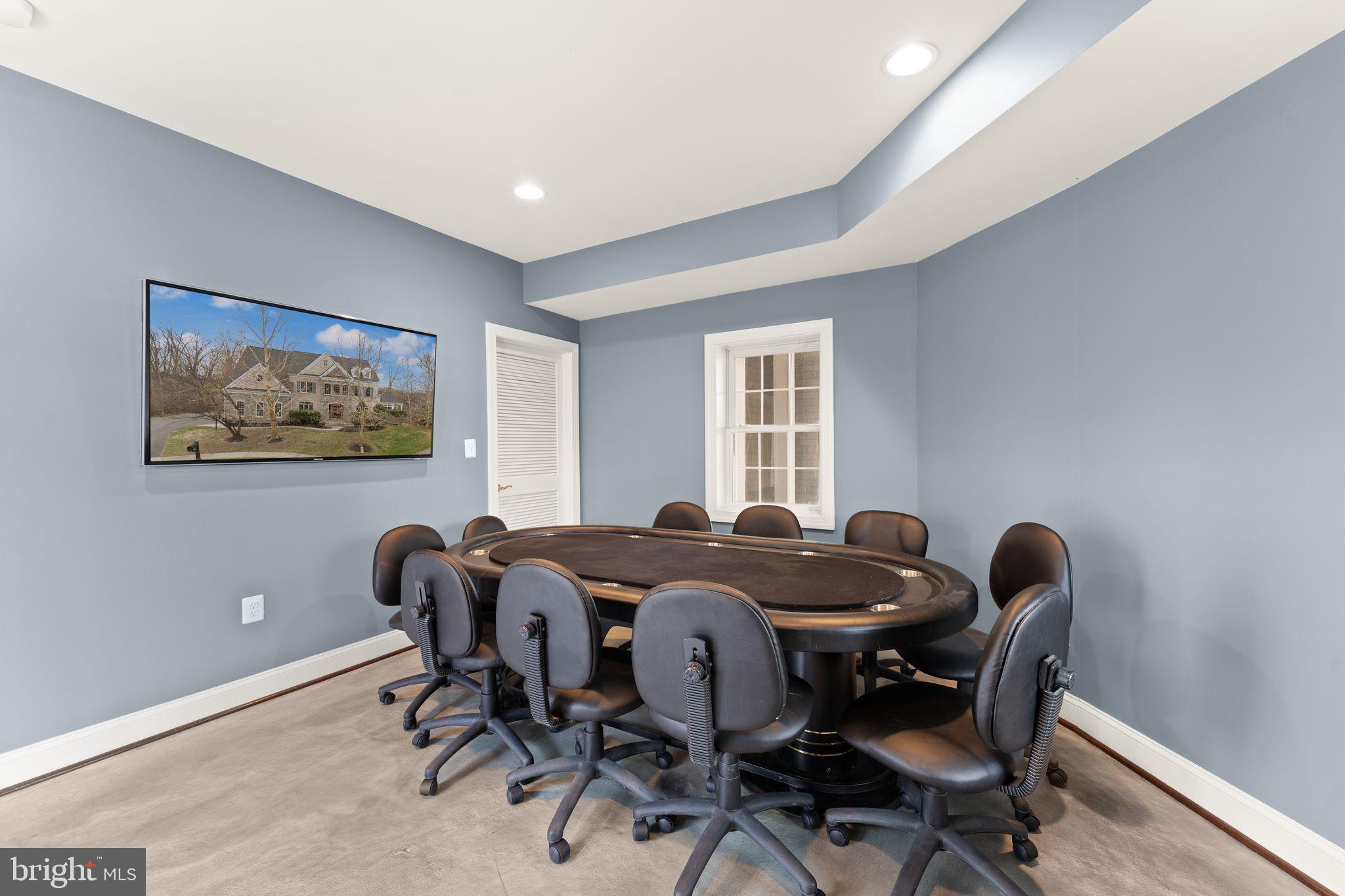 25729 Summerbank Court Chantilly, VA 20152 - Photo 46 of 60