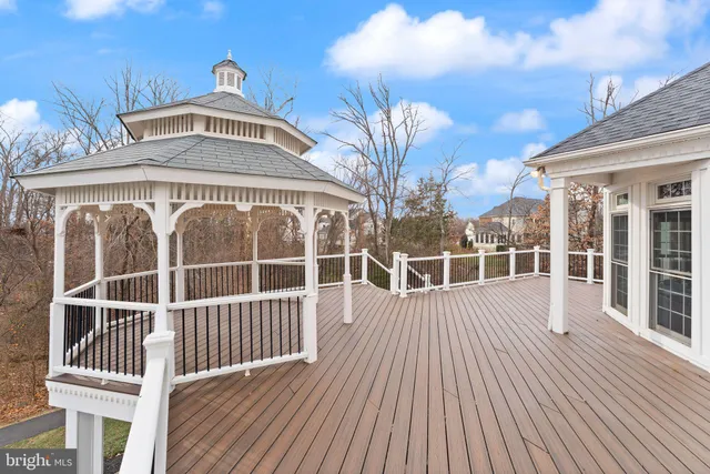 $1,650,000 | 25729 Summerbank Court, Chantilly, VA 20152