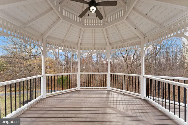 $1,650,000 | 25729 Summerbank Court, Chantilly, VA 20152