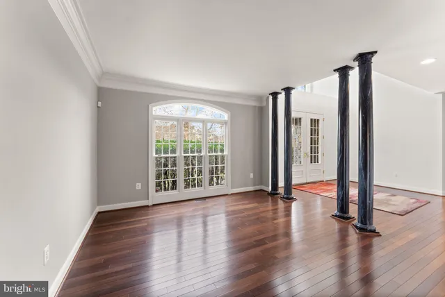 $1,650,000 | 25729 Summerbank Court, Chantilly, VA 20152