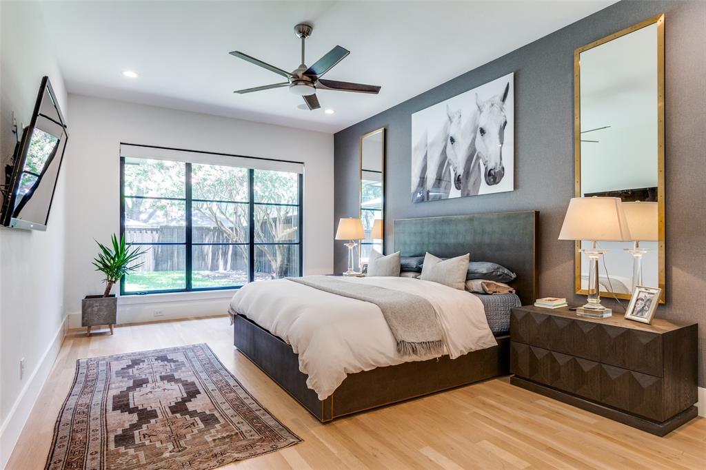 7229 Haverford Road Dallas, TX 75214 - Photo 16 of 31 Gorgeous Primary Suite
