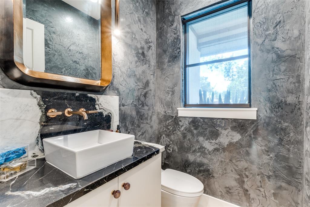 7229 Haverford Road Dallas, TX 75214 - Photo 21 of 31 Half Bath with Custom Venetian Plaster
