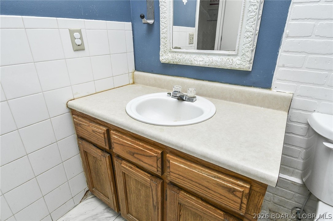 194 State Hwy MM Niangua, MO 65713 - Photo 3 of 32 second bathroom