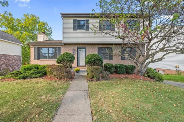 $285,000 | 217 Sycamore Ridge Drive, Springdale, PA 15144