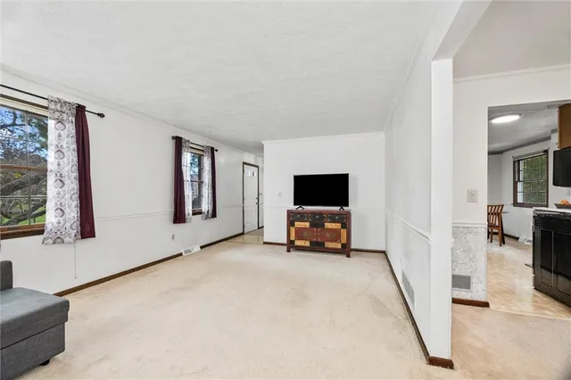 $285,000 | 217 Sycamore Ridge Drive, Springdale, PA 15144