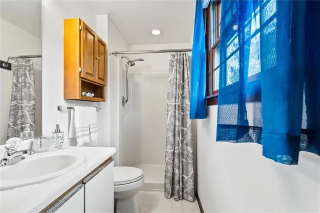 $285,000 | 217 Sycamore Ridge Drive, Springdale, PA 15144