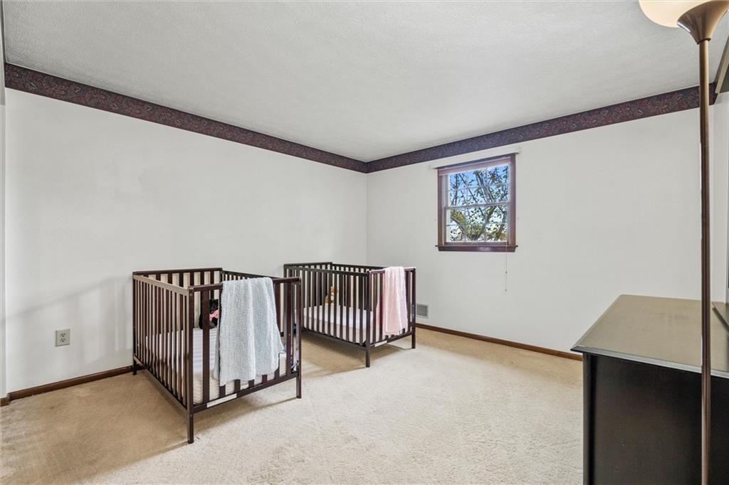 217 Sycamore Ridge Drive Springdale, PA 15144 - Photo 20 of 39 Bedroom 2