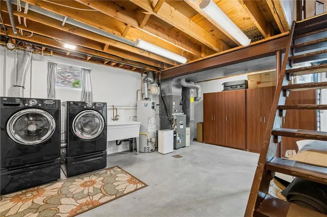 $285,000 | 217 Sycamore Ridge Drive, Springdale, PA 15144