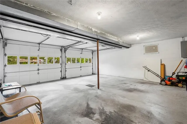 $285,000 | 217 Sycamore Ridge Drive, Springdale, PA 15144