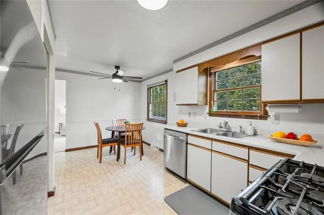 $285,000 | 217 Sycamore Ridge Drive, Springdale, PA 15144