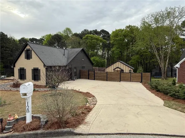 $594,000 | 128 Graybrook Court, Grayson, GA 30017