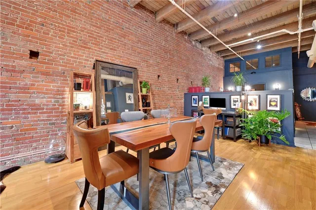 $329,000 | 306 West 7th Street, Unit 204, Kansas City, MO 64105