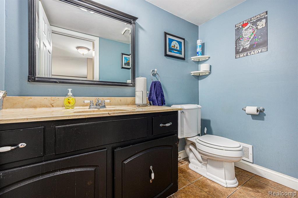 22532 Meadowbrook Road Novi, MI 48375 - Photo 30 of 39