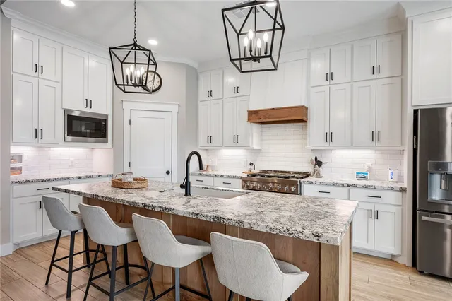 $460,000 | 3032 Teller Drive, Bryan, TX 77808