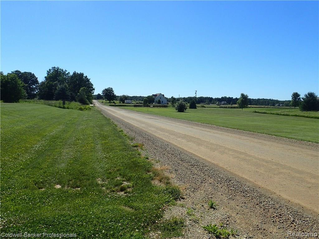 3275 Davis Lake Road Lapeer, MI 48446 - Photo 44 of 46 P6290094.JPG