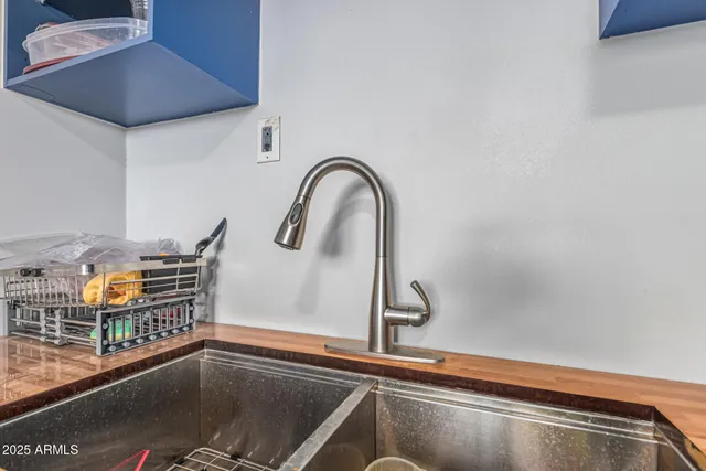 a close view of sink and tap