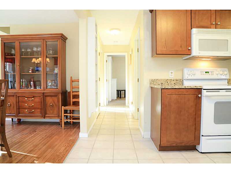 95 Mettatuxet Road Narragansett, RI 02882 - Photo 11 of 25 Kitchen.