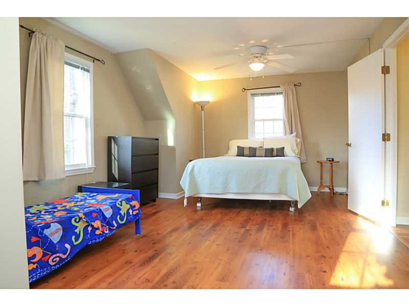 95 Mettatuxet Road Narragansett, RI 02882 - Photo 15 of 25 Bedroom.