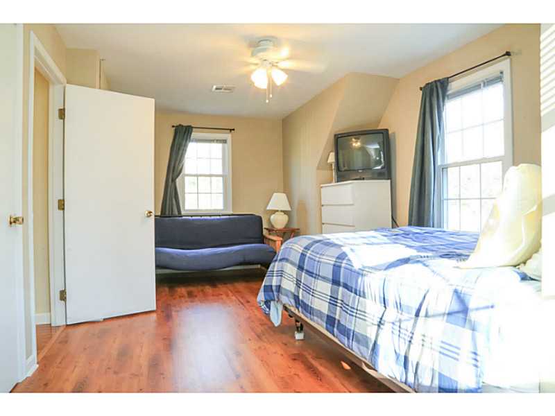95 Mettatuxet Road Narragansett, RI 02882 - Photo 17 of 25 Bedroom.