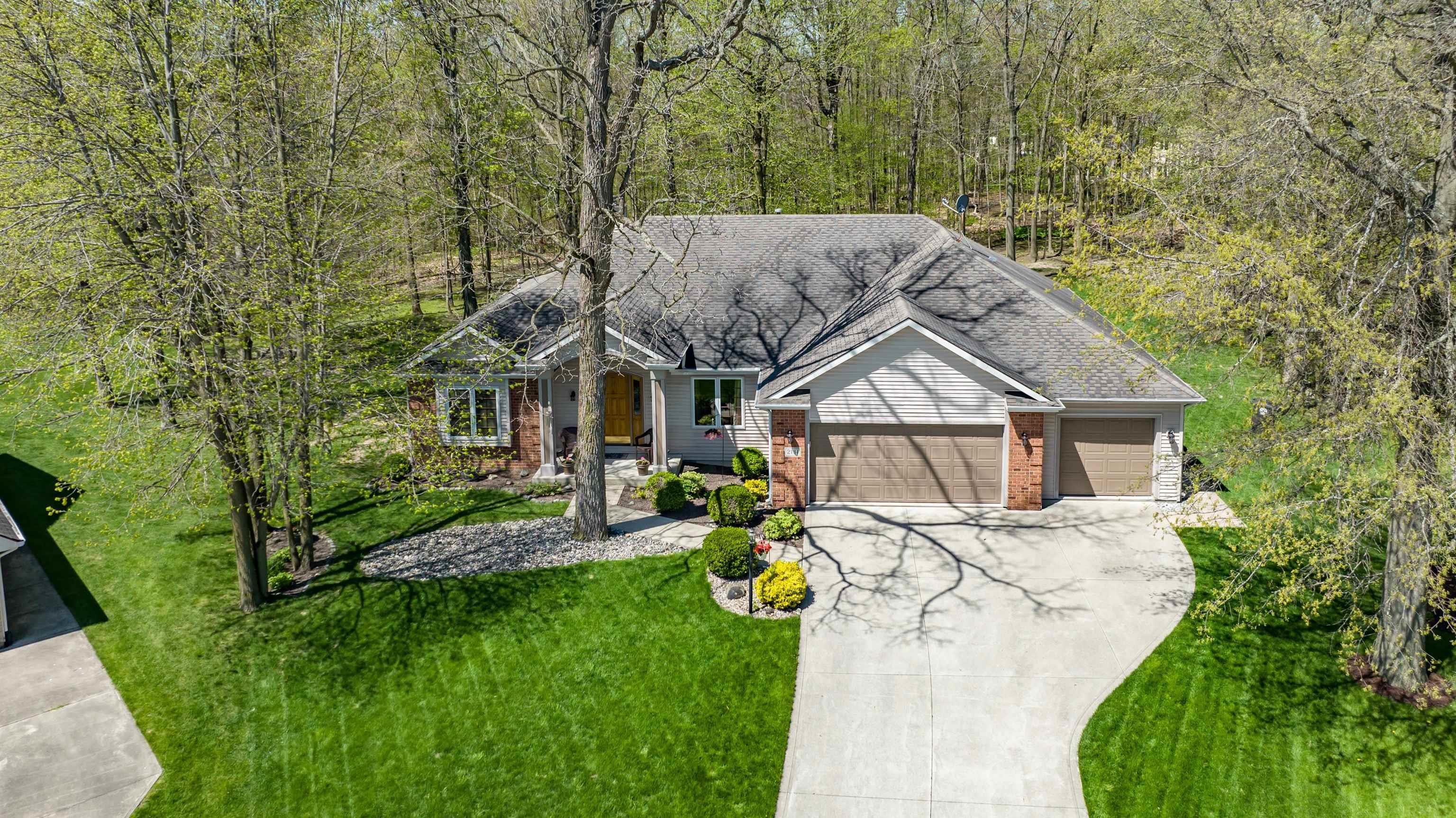 2131 York Ridge Place Fort Wayne, IN 46818 - Photo 1 of 36
