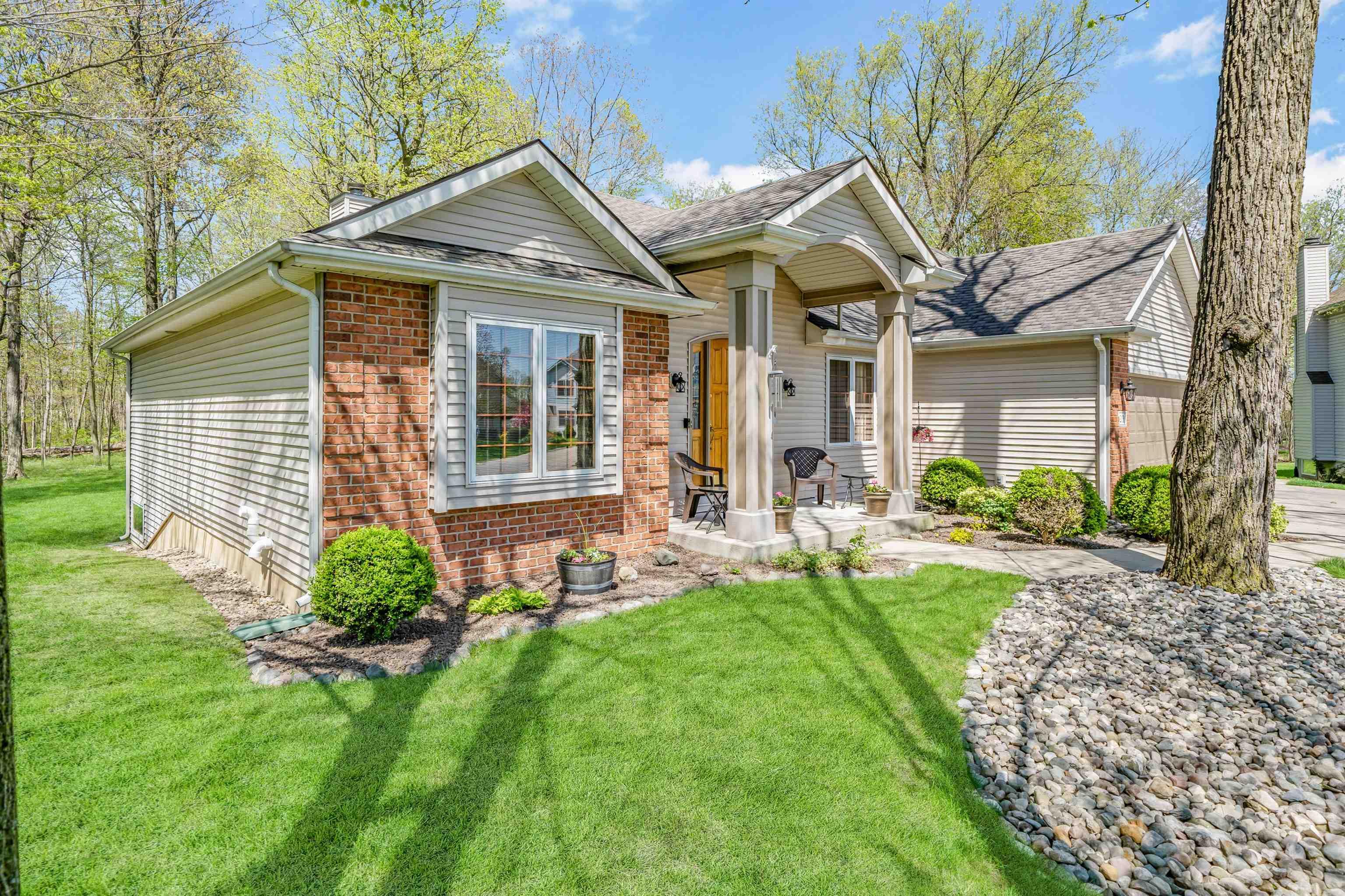 2131 York Ridge Place Fort Wayne, IN 46818 - Photo 4 of 36