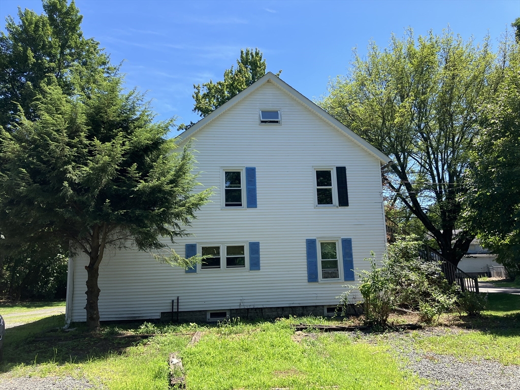 148 Point Grove Road Southwick, MA 01077 - Photo 4 of 27