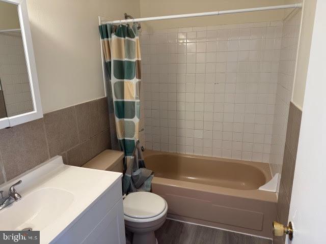 11 Robertson Road East Windsor, NJ 08520 - Photo 15 of 22 Full Bath