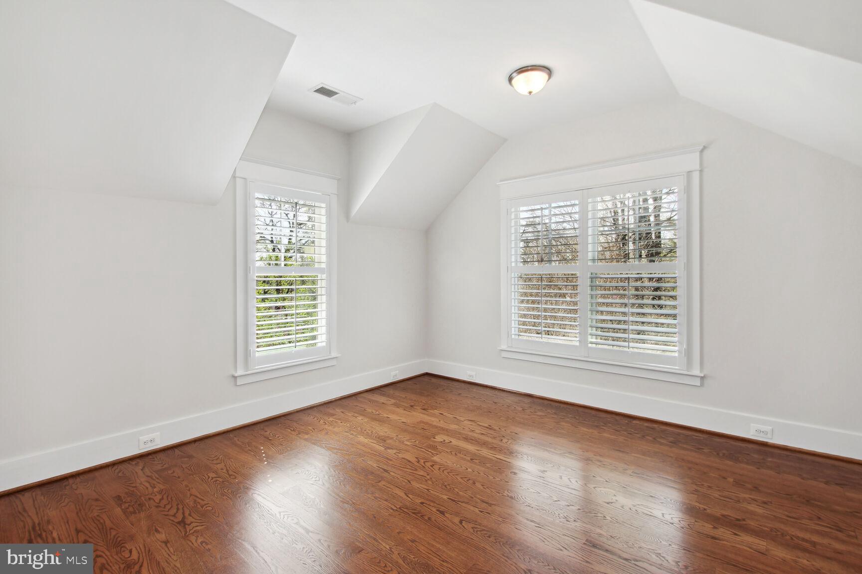 5504 Mohican Road Bethesda, MD 20816 - Photo 23 of 51