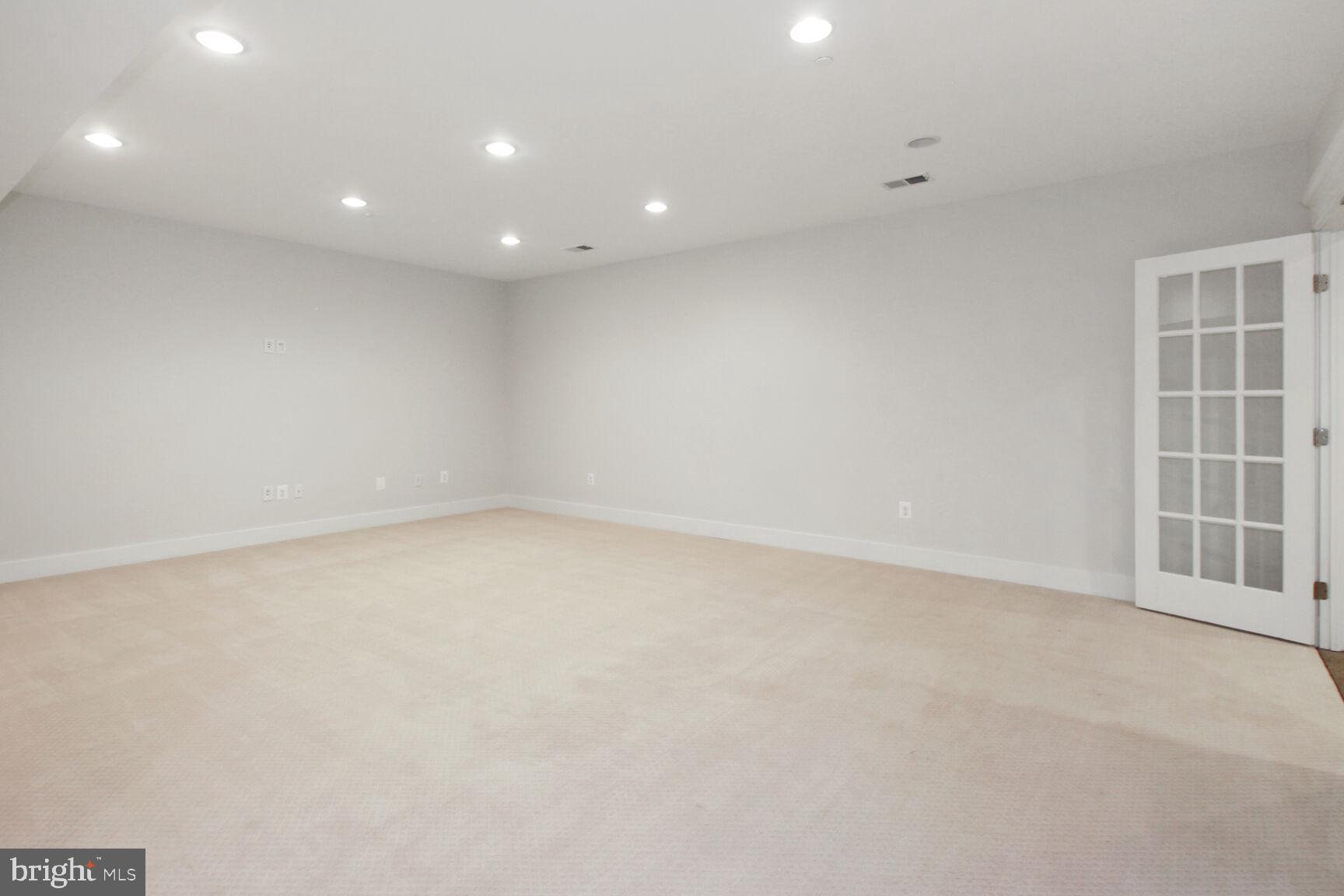 5504 Mohican Road Bethesda, MD 20816 - Photo 39 of 51