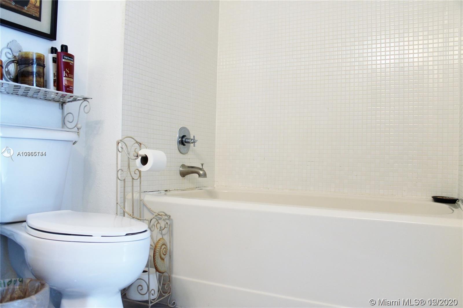 500 Northeast 29th Street, Unit 503 Miami, FL 33137 - Photo 13 of 27