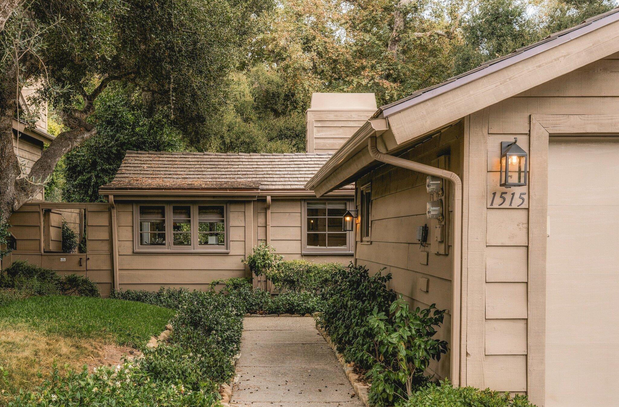1515 East Valley Road, Unit C Montecito, CA 93108 - Photo 2 of 24 Front Approach