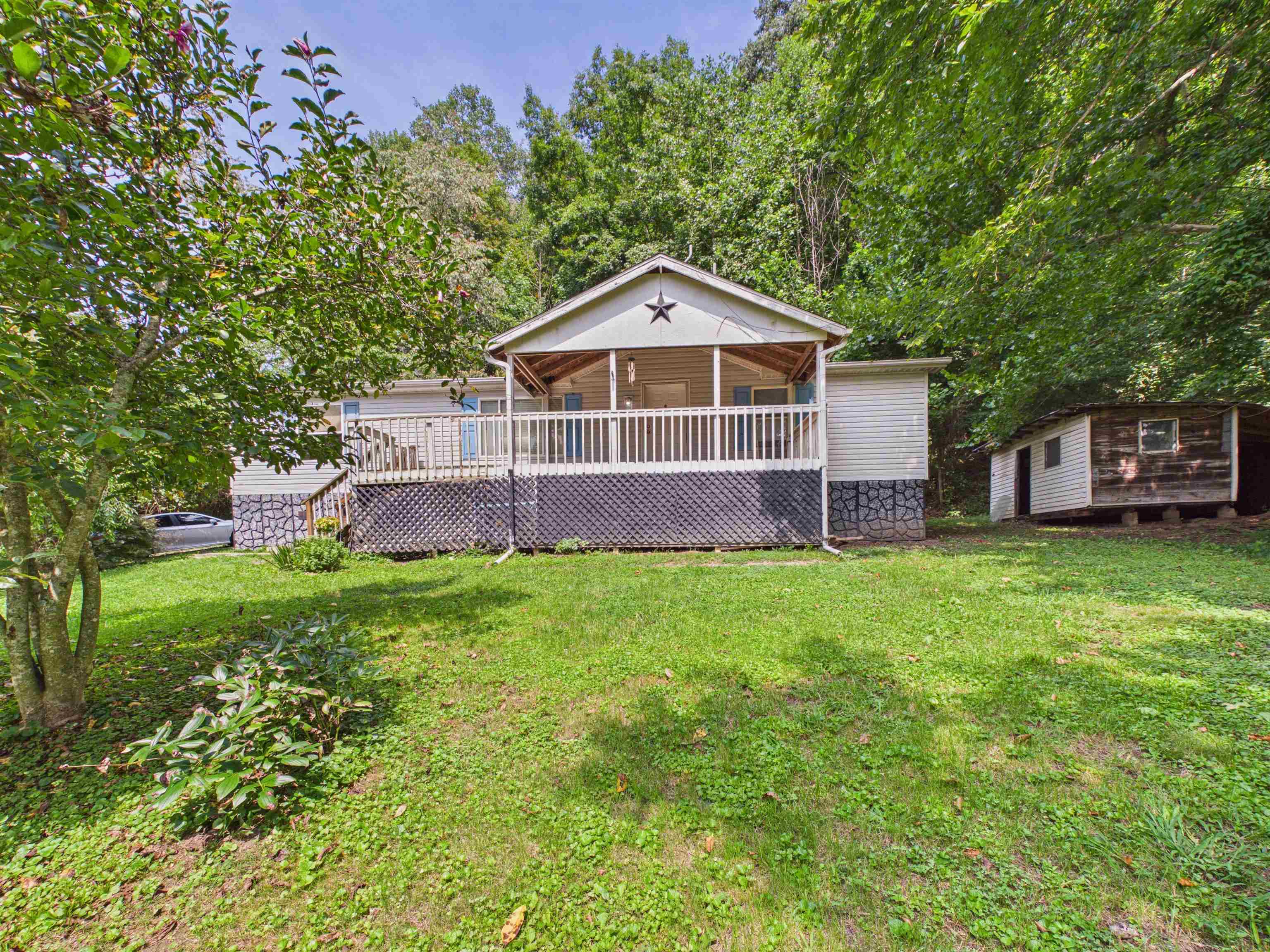 6 Low Gap Road Branchland, WV 25506 - Photo 1 of 23 Gallery Image 1