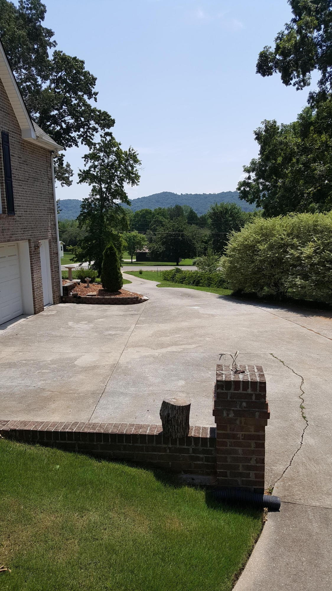 272 Walnut Grove Road Kingston, TN 37763 - Photo 2 of 29 Gallery Image 2