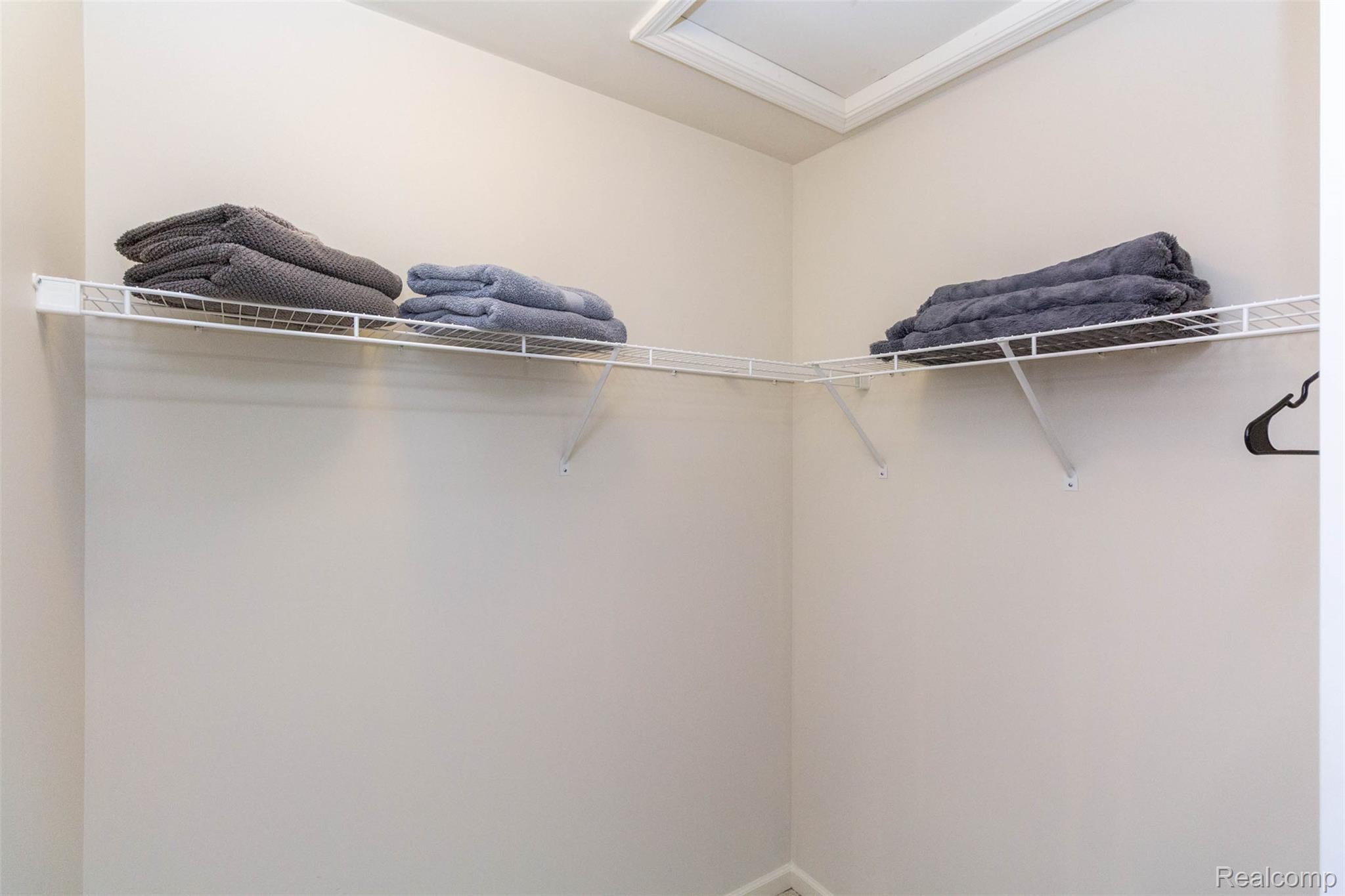 3805 Windingbrook Circle, Unit 22 Rochester, MI 48309 - Photo 47 of 63 View of walk in closet