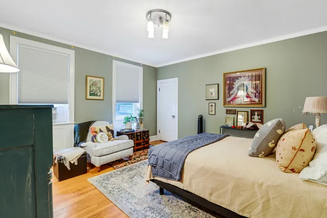 $550,000 | 431 West Aldine Avenue, Unit 10, Chicago, IL 60657