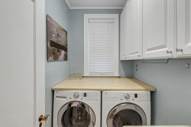 $550,000 | 431 West Aldine Avenue, Unit 10, Chicago, IL 60657