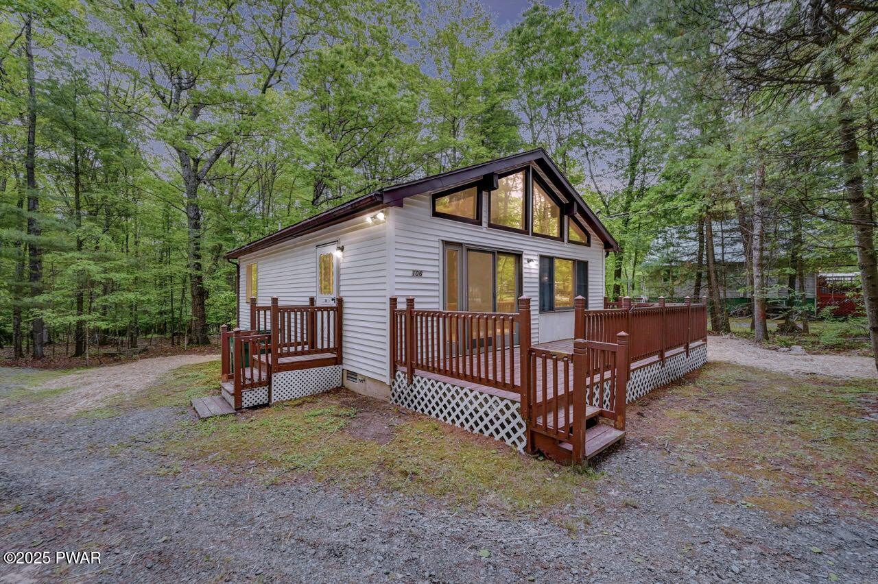 106 Aspen Ridge Hawley, PA 18428 - Photo 2 of 47