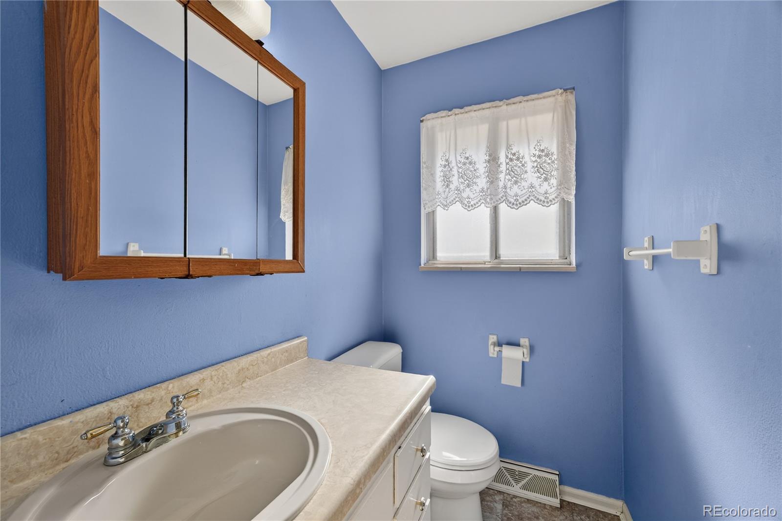 466 South Routt Way Lakewood, CO 80226 - Photo 11 of 26