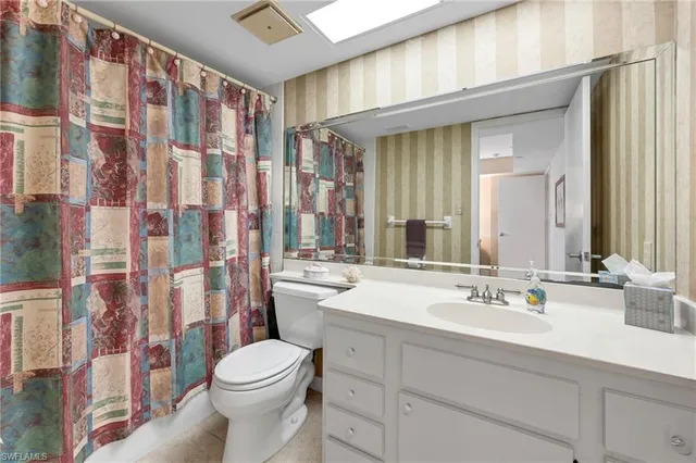 $775,000 | 6040 Pelican Bay Boulevard, Unit D105, Naples, FL 34108