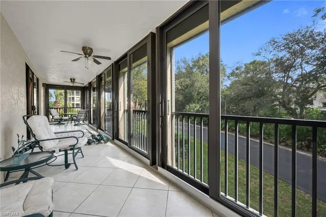 $775,000 | 6040 Pelican Bay Boulevard, Unit D105, Naples, FL 34108